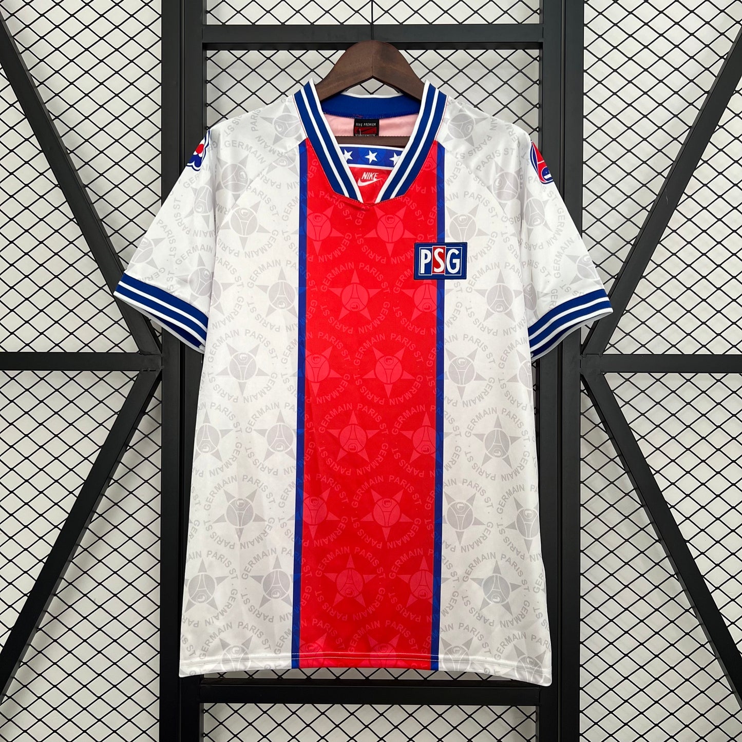 Maillot Extérieur Rétro Paris Saint-Germain 1994/95