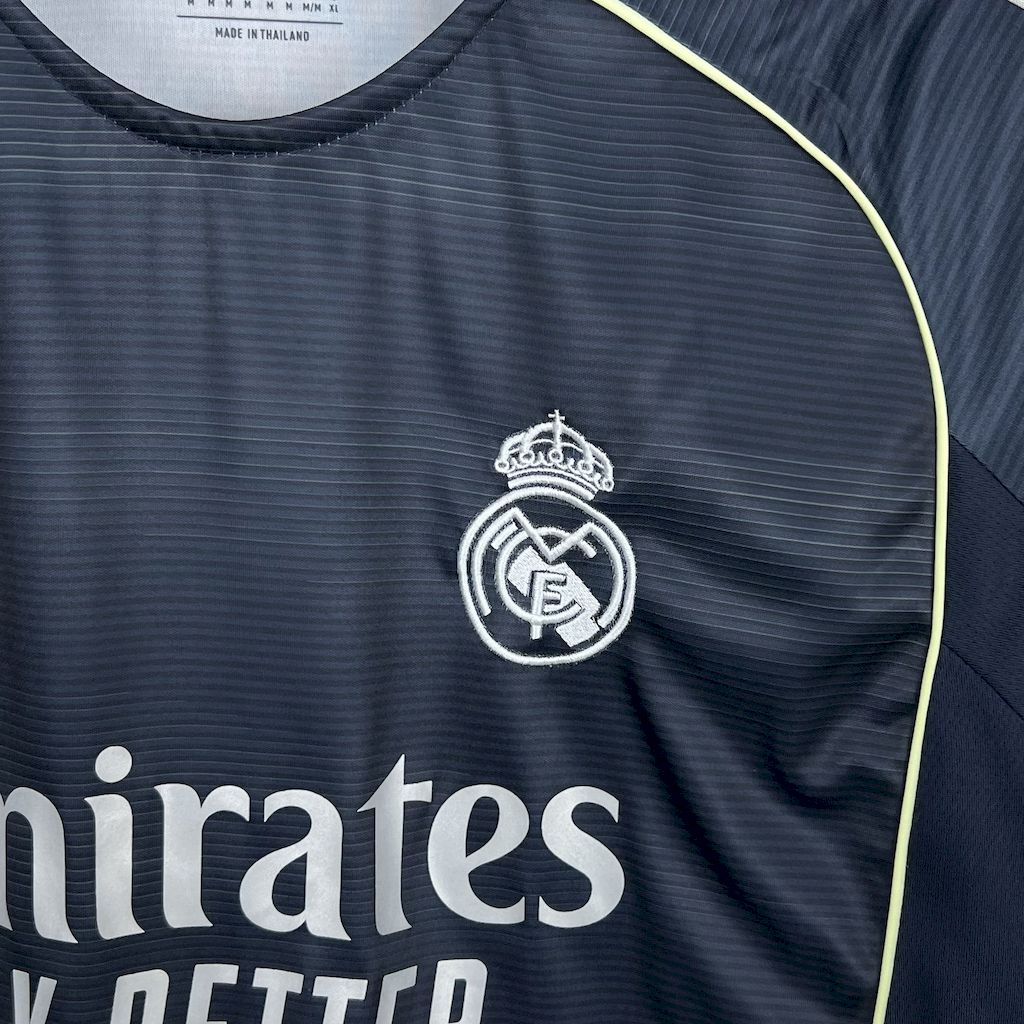 Maillot Extérieur Manches Longues Real Madrid 2025/26