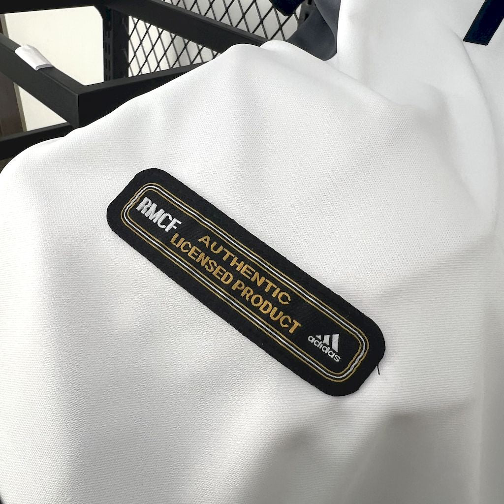 Maillot Domicile Rétro Real Madrid 2000/01